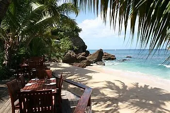 马卡彼岸花度假酒店 St. George's 度假村